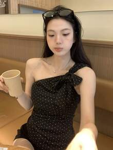 DAZY 女士波点单肩短袖T恤，时尚假日风，休闲韩式街头时尚，春夏款 - 黑色 - 查看 4