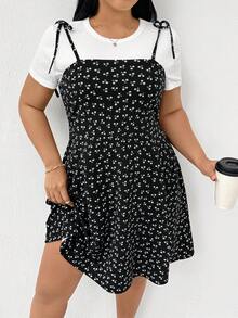 SHEIN Essnce 大码女装春夏时尚休闲弹力舒适日常白色休闲短袖T恤和黑色印花吊带修身短裙两件套，夏季穿搭，曲线可爱套装 - 黑與白 - 查看 6