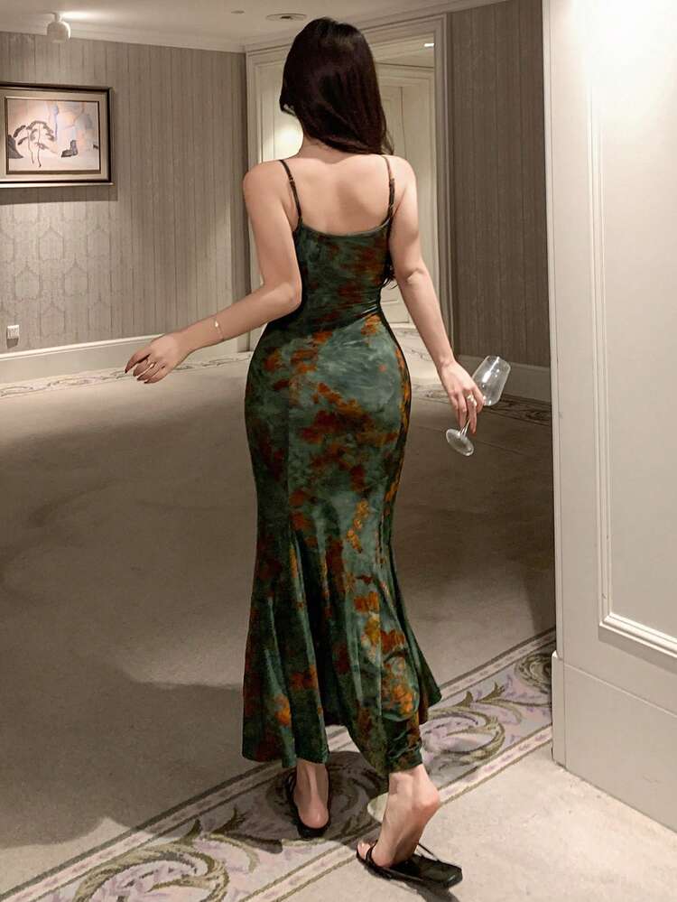 Charming Retro Flocked Pattern All-Over Print Lace Patchwork Waist Fishtail Slip Dress For Women