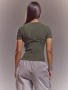 MUSERA Top Ajustada de Manga Curta com Camadas, Primavera Verão, Fofa, Sexy, Streetwear, Noite, Ballet, Praia - Verde Militar - Visão 4