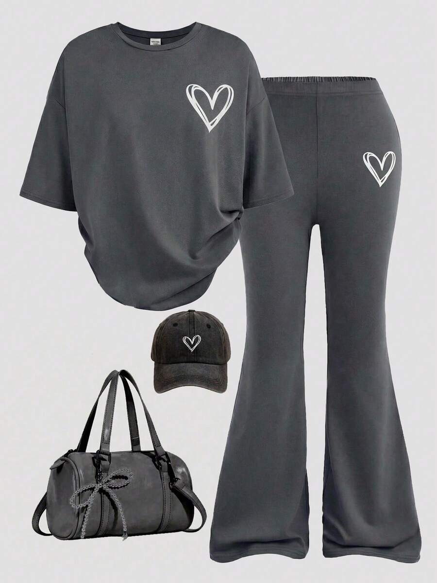 Girlism 2件套少女休闲爱心印花宽松短袖T恤和喇叭裤套装 - 灰色 - 查看 1
