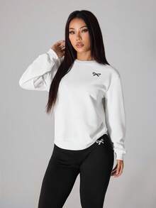 SHEIN PETITE 两件套休闲宽松圆领卫衣和紧身打底裤，蝴蝶结Logo，街头风，复古风，返校季，秋季女式休闲套装，春夏皆宜，校园服，乡村风，嘻哈风，街头风，运动健身，运动休闲服 - 彩色 - 查看 8