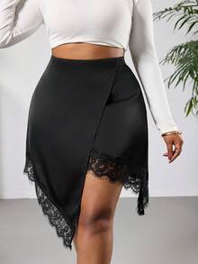 SHEIN PETITE CURVE Gonna di moda con vita alta, orlo asimmetrico e pizzo a contrasto per taglie forti - nero - Visualizzare 3