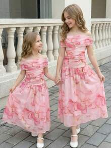 SHEIN 优雅露肩A字连衣裙，粉色，适合少女穿着；粉色印花露肩连衣裙，适合青少年穿着。 - 粉色 - 查看 9