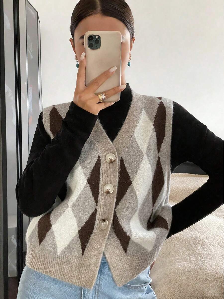 Siren Gaze Women's Grey,Autumn,Elegant,School,Back-To-School V-Neck Argyle Knit Sweater Vest,French-Style Preppy Diamond Pattern Button Front Color-Blocked Tops - Khaki - View 1