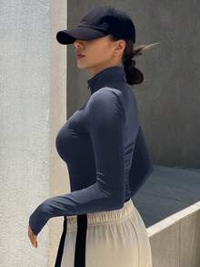 DAZY 女士纯色简约日常长袖T恤，新款秋季运动紧身款 - 灰色 - 查看 2