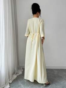 Yasmyna 女士优雅阿拉伯风格连衣裙，肩袖饰有串珠 - 杏色 - 查看 2