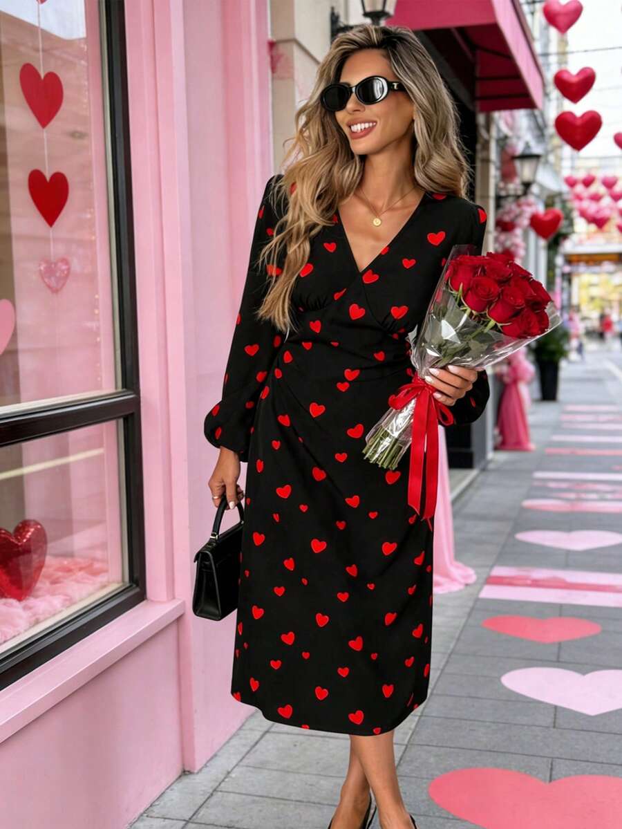 Pariaura 女士爱心印花V领收腰中长连衣裙，适合情人节派对，法式浪漫显瘦，优雅连衣裙，女士春季装扮，女士夏季长裙，女士生日装扮，红色连衣裙，情人节连衣裙，女士情人节装扮，情人节服装，情人节爱心连衣裙，长袖优雅连衣裙，爱心印花连衣裙，女士黑色连衣裙，女士长袖黑色连衣裙，女士爱心印花连衣裙，优雅爱心印花连衣裙，中长裹身连衣裙 - 黑色 - 查看 1