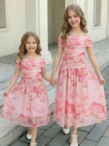 SHEIN 优雅露肩A字连衣裙，粉色，适合少女穿着；粉色印花露肩连衣裙，适合青少年穿着。 - 粉色 - 查看 8