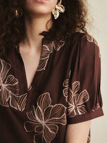 Écloséra Women's Elegant Shirt Commuting Shirt French Shirt Embroidered Shirt V-Neck Shirt Short-Sleeved Shirt Spring And Summer Shirt - Brown - View 2