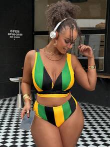 SHEIN Swim Vcay Bộ bikini hai mảnh in họa tiết cổ chữ V tam giác, dây dày, cỡ lớn dành cho nữ, thích hợp cho kỳ nghỉ. - Nhiều màu - Xem 1