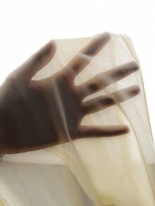 MaterniChic 孕妇纯色不对称肩褶皱鱼尾下摆优雅连衣裙 - 黃色 - 查看 5