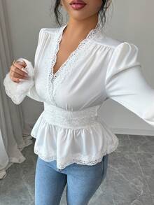 Elenzga 女士优雅时尚通勤休闲舒适迷人复古简约高端浪漫假日长袖褶皱腰部A字裙摆荷叶边后腰抽绳纯色缎面拼接蕾丝边衬衫 - 白色 - 查看 8