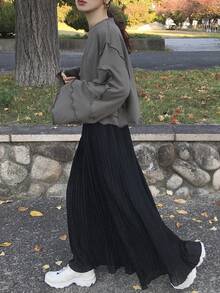 FRIFUL Women's Loose Cropped Sweatshirt With Ruffle Hem, Grey, Spring Apparel - Grey - View 2