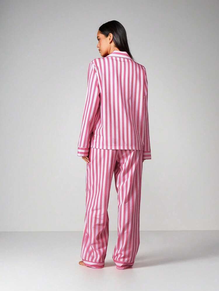 MISSGUIDED Conjunto de Pijama Loungewear Feminino de Cetim Listrado, Top de Manga Longa com Botões e Calça Pantalona Combinando, Conjunto de Sleepwear