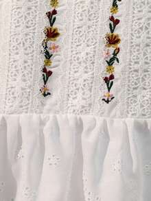 SHEIN Tween Girls' Flower Embroidery & Lace Patchwork Cami Top - White - View 5