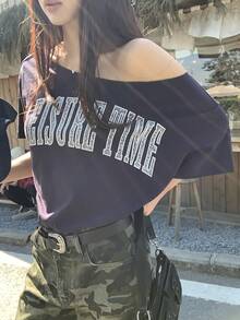 DAZY Women's Oblique Shoulder English Letter Print Short Sleeve T-Shirt - Blue - View 7