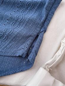 SHEIN 少女不对称下摆褶皱侧开衩露脐背心，复古蓝色纹理，修身显瘦，性感派对、约会、下午茶、都市街头假日等场合皆宜。 - 霧霾藍 - 查看 4