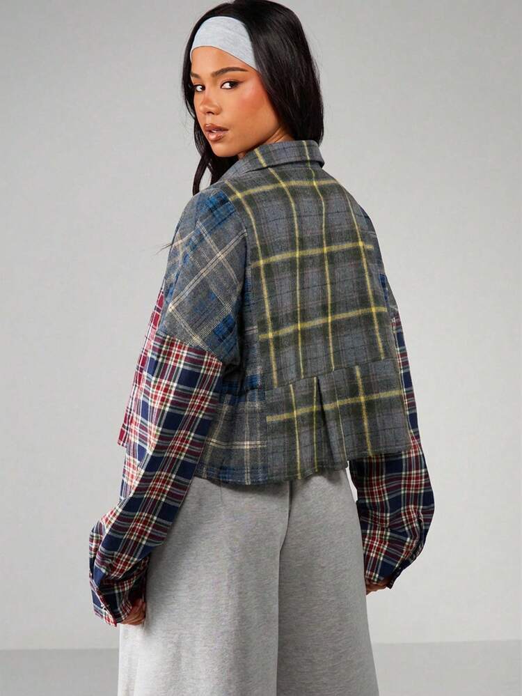 MISSGUIDED Blusa de oficina casual de otoño e invierno con botones, cuello y mangas contrastantes a cuadros