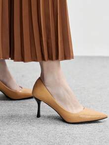 CUCCOO BIZCHIC Giày cao gót mũi nhọn cho nữ - Màu nâu đậm, kiểu dáng Pháp cổ điển với gót mảnh, thích hợp cho mùa xuân, lễ Phục sinh, dạ hội. - Màu vàng - Xem 7