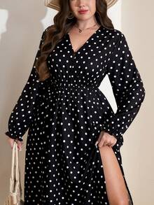 Comfylo 大码秋季女装豹纹优雅V领长袖开衩下摆连衣裙，尽显端庄魅力，适合秋冬/感恩节/万圣节等场合，亦可作为万圣节服装或长款连衣裙穿着。适合曲线身材的感恩节装扮，节日派对礼服，大码波点连衣裙，长袖夏季连衣裙，法式连衣裙，黑白波点连衣裙，女士波点连衣裙，中长连衣裙，孕妇连衣裙，休闲黑色波点连衣裙，波点中长连衣裙。 - 黑與白 - 查看 4