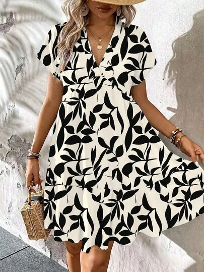 SHEIN LUNE Plus Size Women's Casual V-Neck Short Sleeve Plant Print Vacation Dress