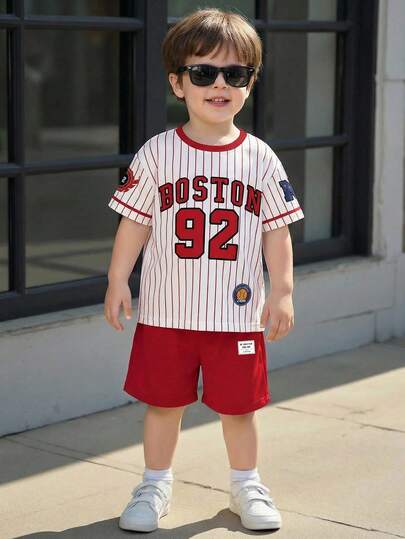 SHEIN 2 st/set Ung pojke Casual, Modern Klassisk, Y2K-stil, Engelsk "BOSTON", Jersey, Cool, Nummer 92, Sportigt Löst Bekvämt Kortärmat T-shirt Och Shorts Set, Lämplig För Vår/Sommar