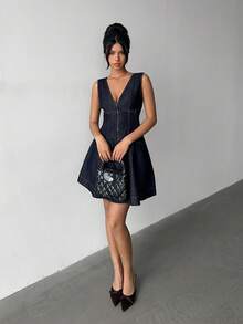 Aloruh Women's V-Neck Zipper Front Sleeveless Casual Denim Dress,Valentine's Day,Summer,Carnival,Beach,Party,Elegant Party Dress,Going Out - Blue - View 7