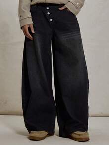 Quần jeans ống rộng dáng suông, chất liệu denim wash, có khuy cài, đai quần, là item thiết yếu cho mùa xuân và hè. - màu đen - Xem 2