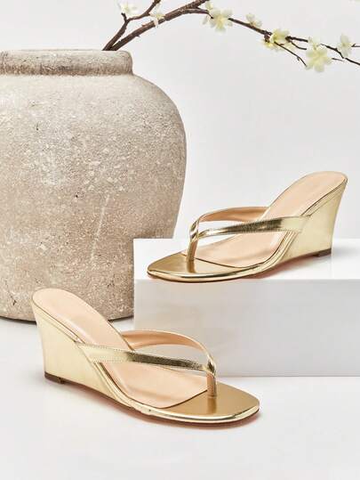 SHUZIA Glamorösa Damskor med Mirror Gold Thong och Rund Tå med Bekväm Slip-On Vår-, Sommar-, Semester- och Semesterskor