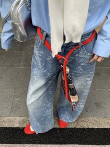 DAZY Quần jeans nữ ống rộng dáng suông in hoa kiểu Hàn Quốc, màu ombre, giặt mài. - Màu xanh lam - Xem 8