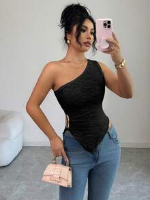 SHEIN Elenzya Top nou pentru femei, primăvară/vară/toamnă, casual, pentru naveta/călătorii, material texturat, tiv asimetric, umeri asimetrici oblici, design decorativ lateral metalic, potrivit pentru femei în toamnă, Ziua Îndrăgostiților, Anul Nou, sărbători, Halloween, Crăciun - Negru - Vizualizare 3