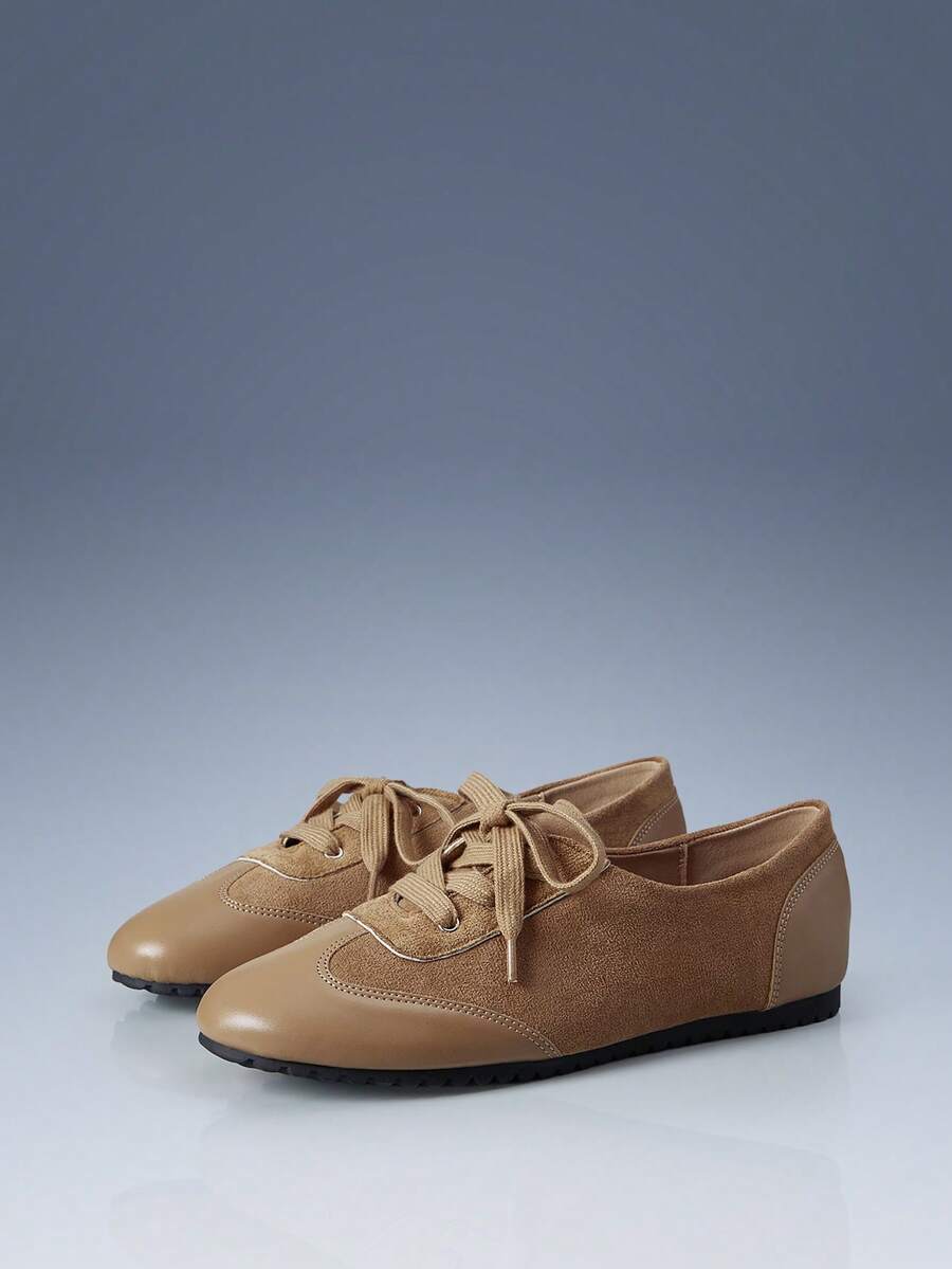 CUCCOO GRLICON Women's Square Toe Lace-Up Design Casual Flat Shoes For Christmas Valentine's Day - Khaki - View 1