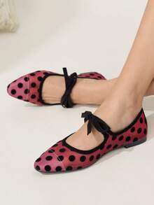 CUCCOO CHICEST 新款网眼波点蝴蝶结装饰尖头优雅百搭女士平底鞋，适合春季、春假、复活节和圣诞节穿着。 - 酒紅色 - 查看 2
