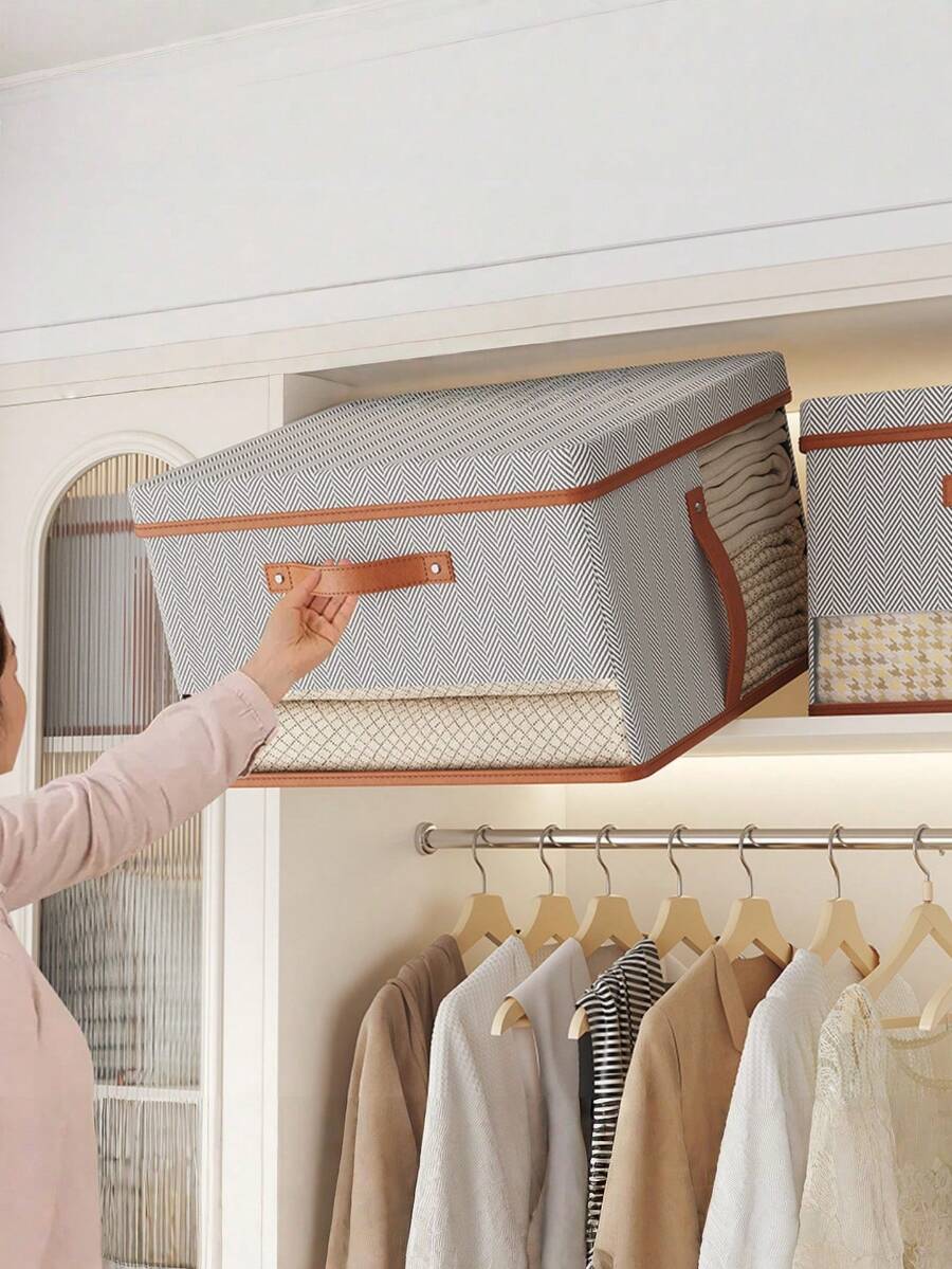 1 Hộp đựng đồ gấp gọn có khóa kéo và tay cầm, màu xám, hình vuông, bằng vải, có nắp đậy, dùng để sắp xếp quần áo, đồ chơi trong tủ quần áo, đồ trang trí nhà cửa. - Nhiều màu - Xem 1