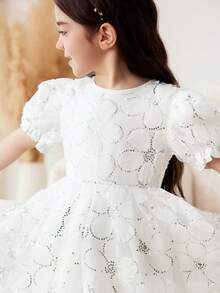 Vestido de fiesta de alta gama para niñas de moda nueva de verano, cuello redondo de malla con lentejuelas, manga abullonada, cremallera en la espalda, falda acampanada, vestido de princesa adecuado para actuaciones, banquetes, niña de las flores en bodas - Blanco - Ver 3