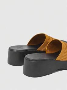HighSole Women's Fashionable Thick Sole Wedge Sandals, Versatile For Daily Wear - Yellow - View 4