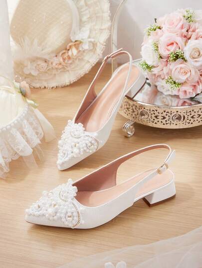 CUCCOO HITCHD 25 cm Vår/Sommar Nya Romantiska Eleganta Spetsig Tå Pärldekor Mellanhäl Vita Peep Toe Pumps, Brudskor