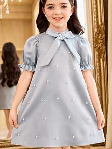 年轻女孩优雅修身串珠泡泡袖A字纯色连衣裙，配超大蝴蝶结装饰 - 藍色 - 查看 3