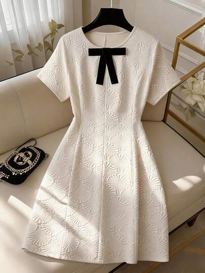 GlowEve CURVE Plus Size Women's Elegant Apricot Short Sleeve Lace Mini Dress