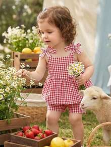 SHEIN Vintaside Kids 2件套女婴幼儿/新生儿0-3岁春夏休闲日常可爱度假条纹蝴蝶结装饰吊带背心+短裤套装 - 紅色 - 查看 6