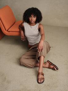 Solecia Women's Fashion Brown Comfortable Flat Beach Sandals For Christmas