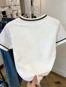 Resyla Women's Casual Colorblock Heart Pattern Loose T-Shirt, Round Neck Casual Top, Suitable For Spring/Summer Casual Wear - White - View 2