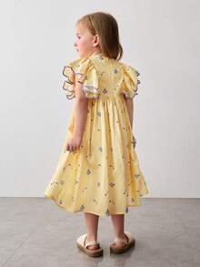 Maija Kids 年轻女孩编织黄色刺绣花卉图案圆领荷叶袖休闲连衣裙 - 黃色 - 查看 2