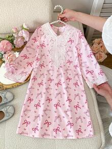 SHEIN Young Girl V-Neck Printed Long Robe Dress, Middle Eastern,Kids - Pink - View 2