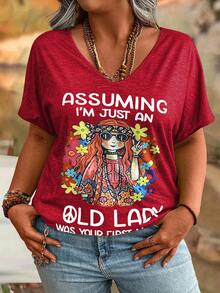 EMERY ROSE Áo thun cổ chữ V dáng rộng thời trang cho bé gái, họa tiết hoa vàng, in hình "Cho rằng tôi chỉ là một bà già là sai lầm đầu tiên của anh" - Màu Đỏ Sâu - Xem 3