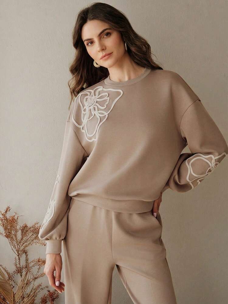 Neuer eleganter und modischer Frühlings-/Sommer-Strickpullover mit locker sitzenden Puffärmeln und floraler Stickerei, geeignet für Neujahr, Partys, Ausgehen, Valentinstag