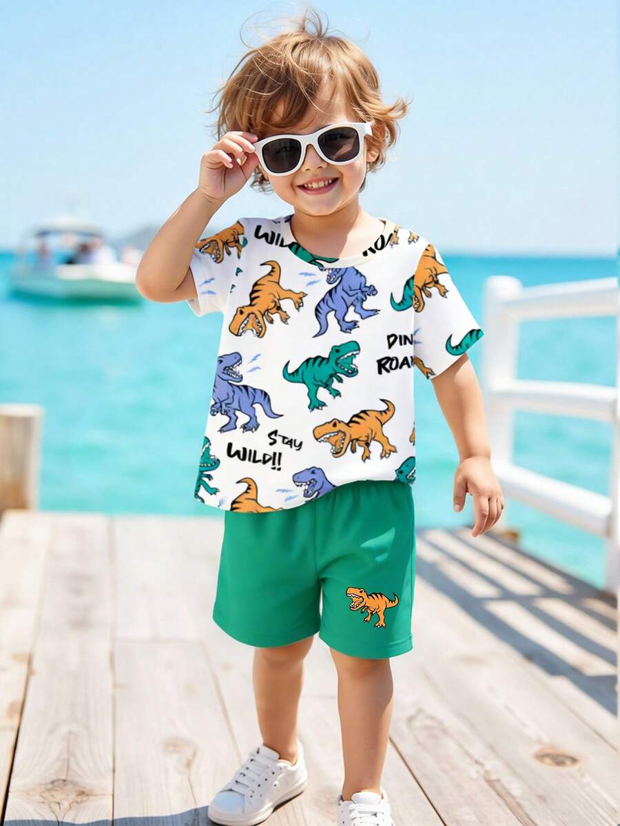 两件套幼儿男童休闲彩色恐龙字母印花短袖T恤和短裤，舒适日常穿搭，适合春、夏、秋季穿着。