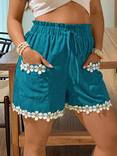 EMERY ROSE Büyük Beden Suni Kot Dokuma Kumaş, Papatya Süslemeli, Bol Paça, Lastikli Bel, Büzgülü İpli, Gerçek Cepli Günlük Şort, Gezinti, İşe Gidiş Geliş, Parti, Randevu İçin Uygun