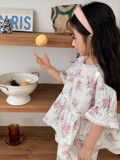 DAZY 2pcs/Set Girls (Small) Floral All-Over Print Ruffle Hem Short Sleeve Shirt And Pants Set